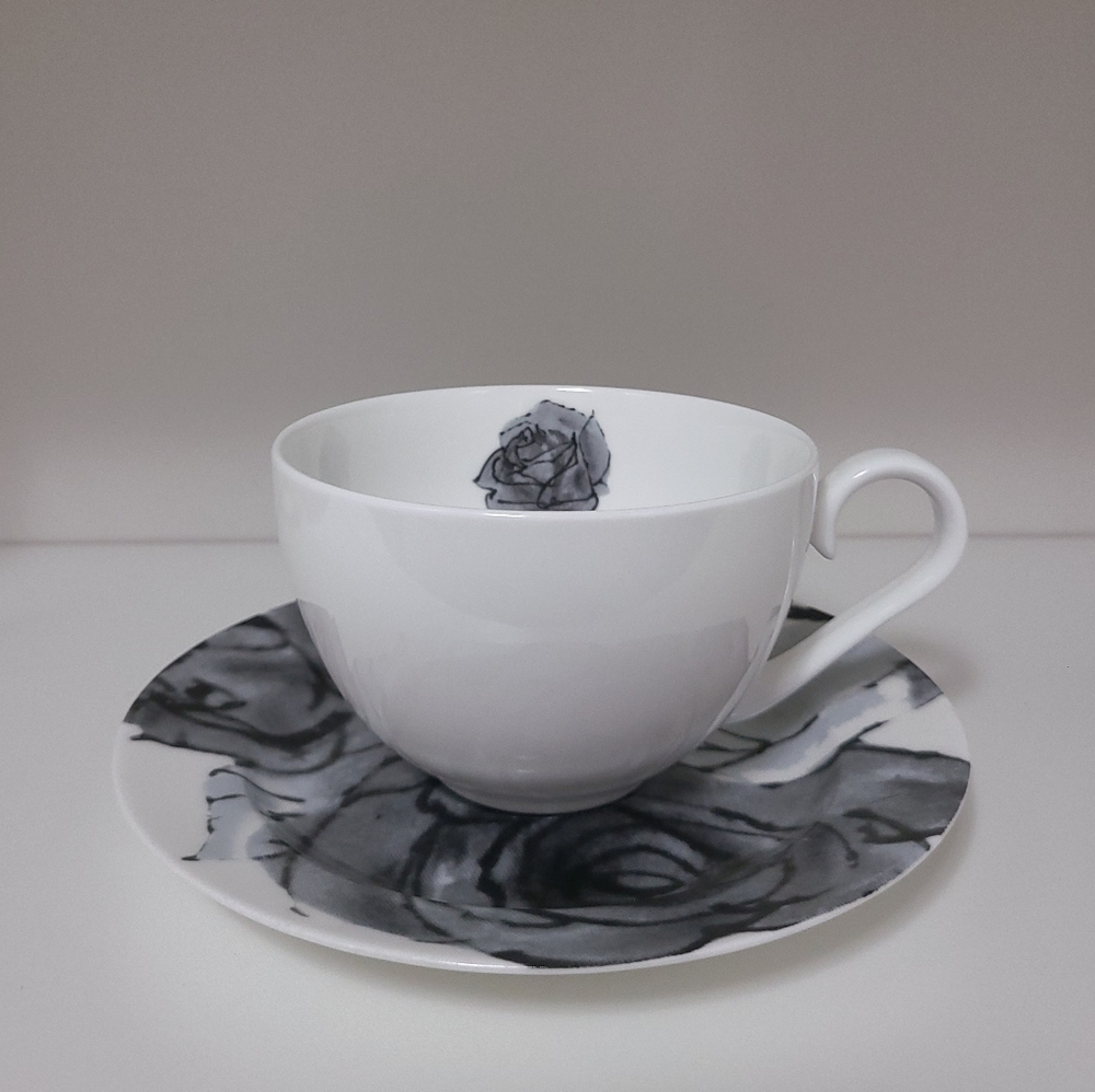 🖤 Lord & Taylor - Bone China Tea Cup and Saucer